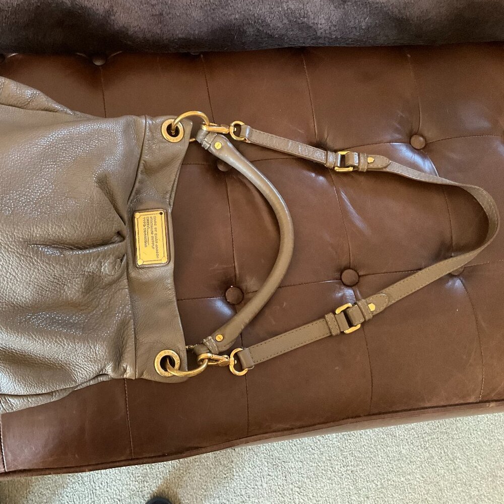 Marc By Marc Jacobs brownish grey classic leather Q Hillier hobo handbag/purse - Picture 16 of 16